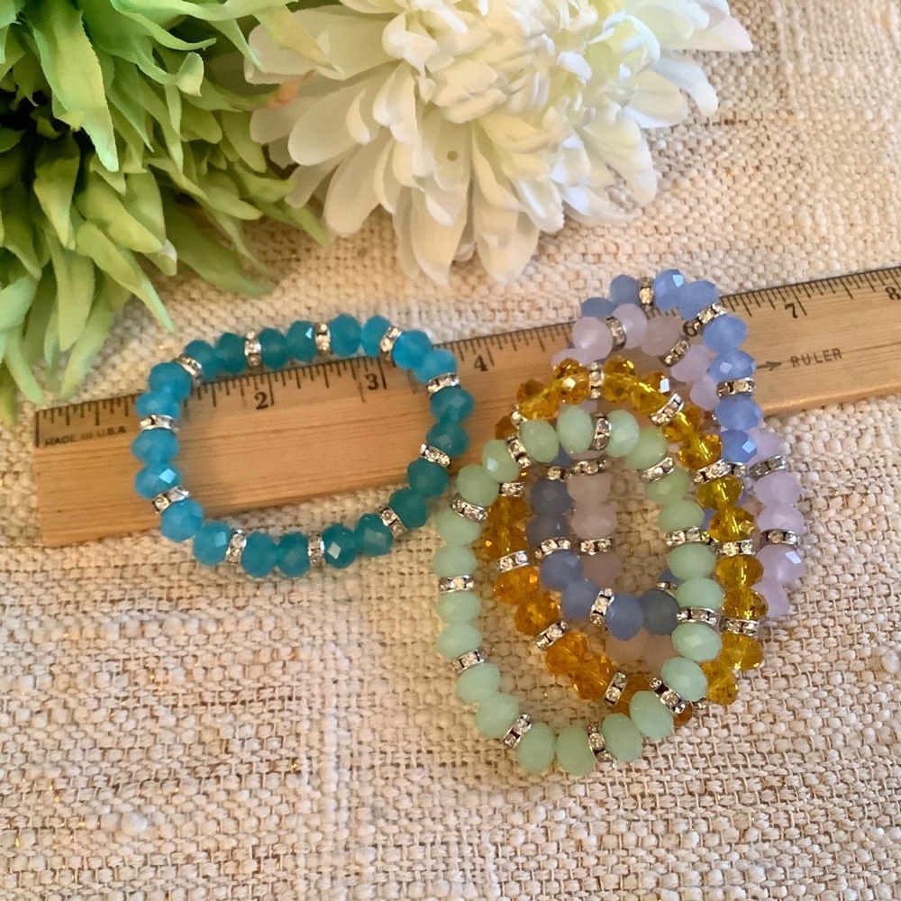 Set of 5 different colors stretch bracelet. - Picture 4 of 4